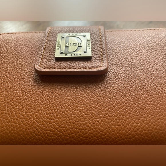 Wristlet wallet camel color nwot - Picture 6 of 6